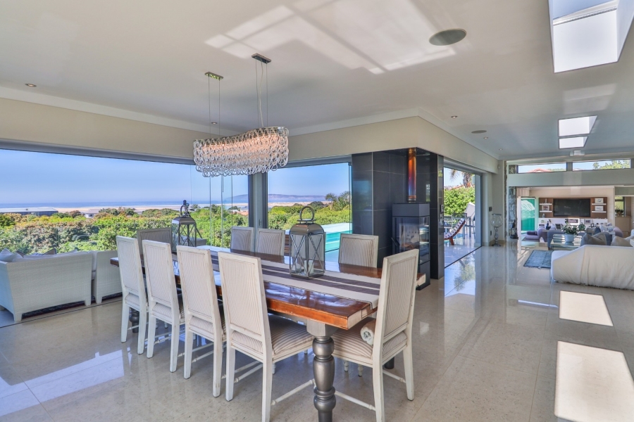6 Bedroom Property for Sale in Keurbooms River Western Cape